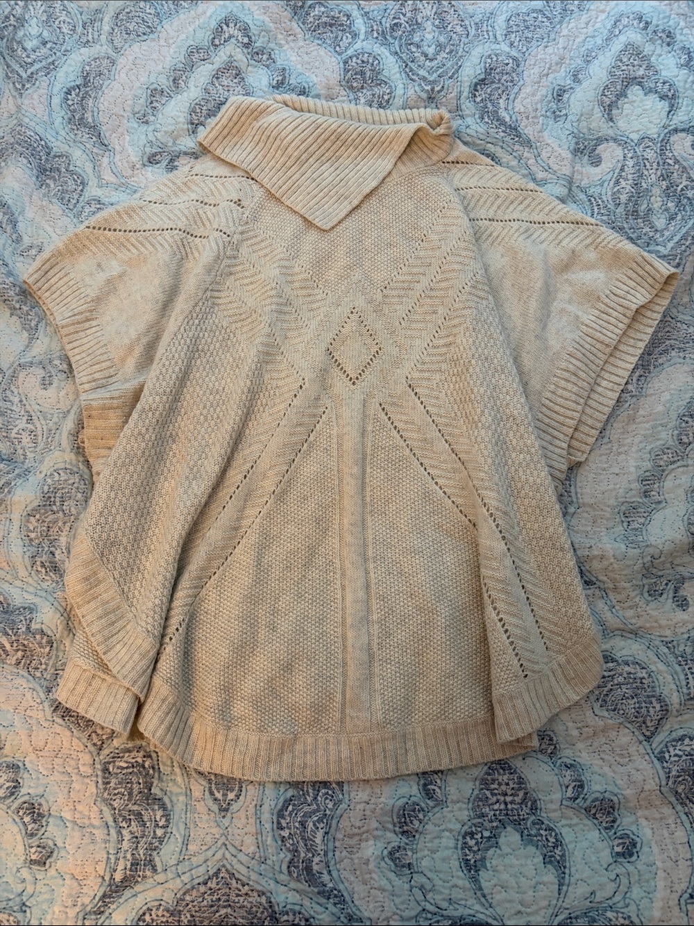 Lane Bryant Cream Short-Sleeve Knit Turtleneck Poncho